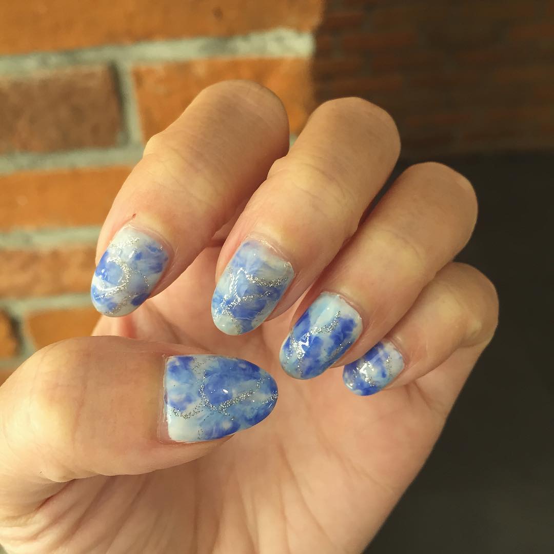 awesome blue and white nails