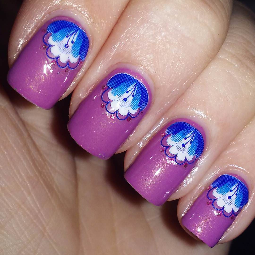 blue floral nail design