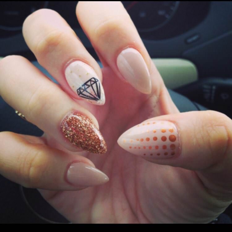 diamond design prom nails