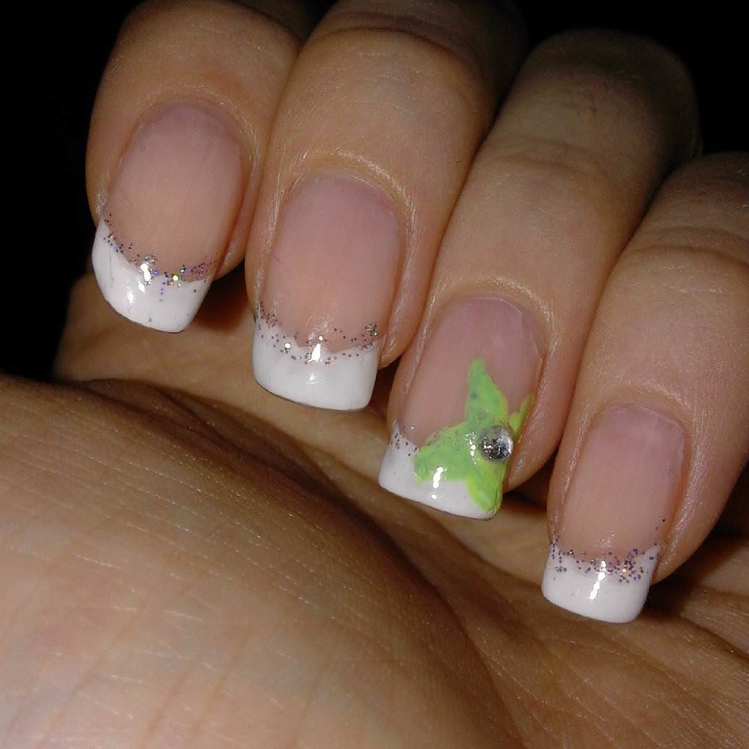 trendy prom nail design