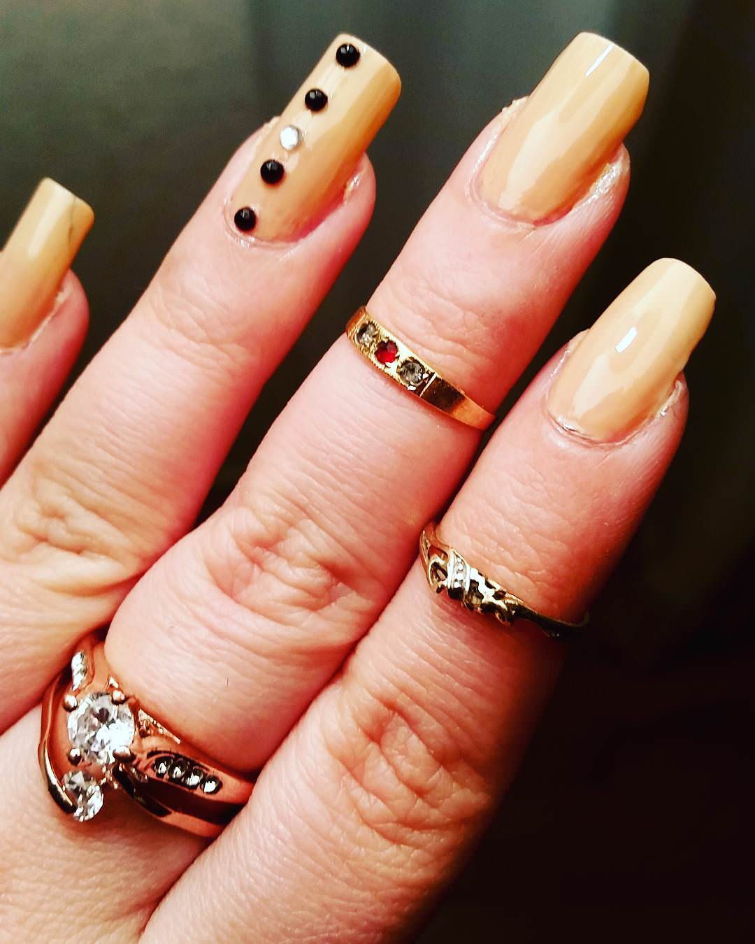 cute tan nail design
