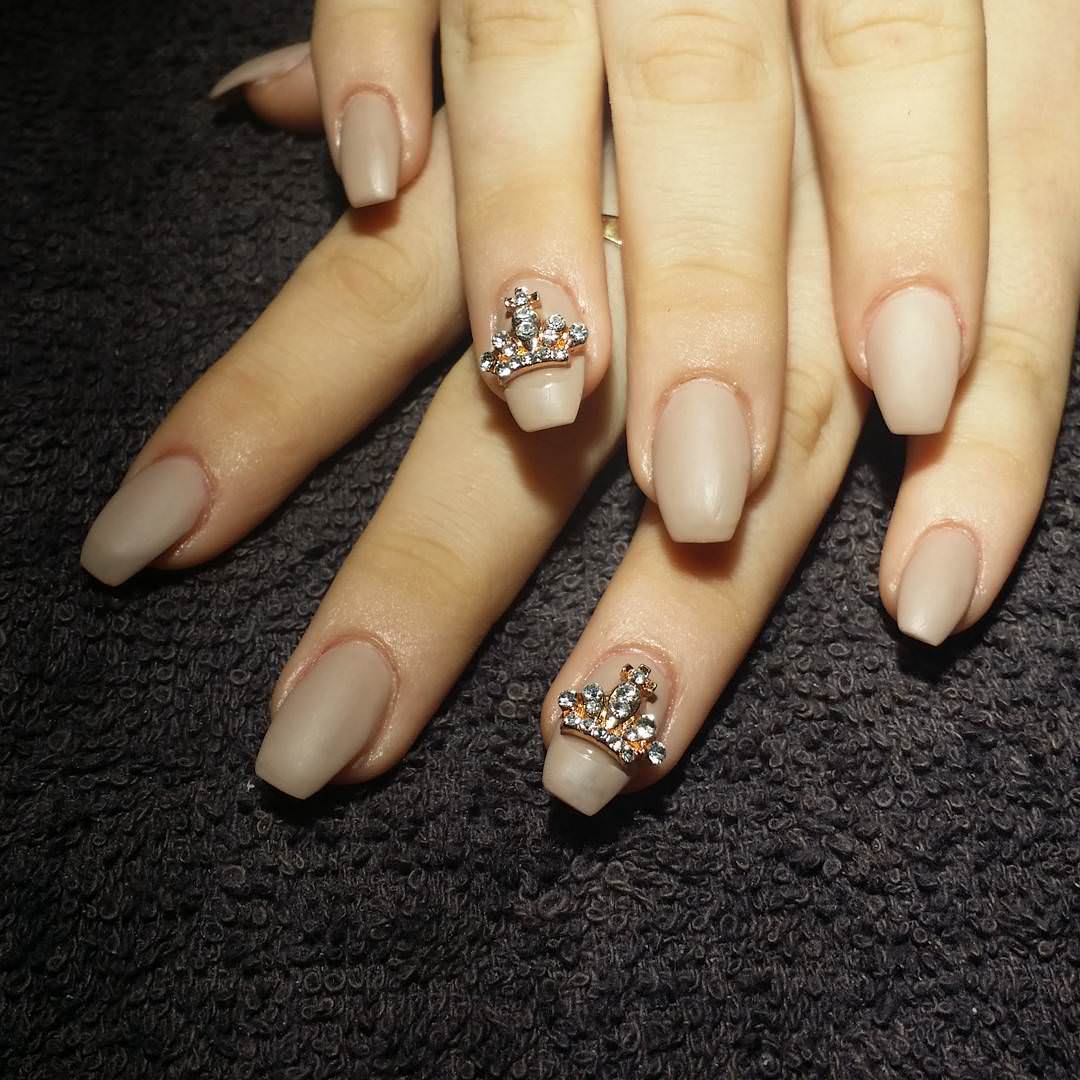 fancy tan nail design