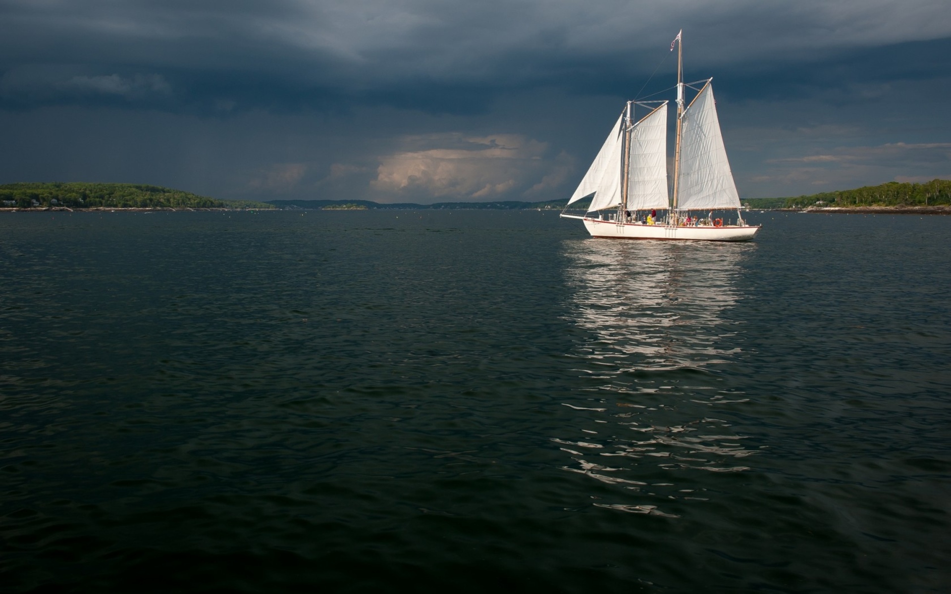 sailing desktop background