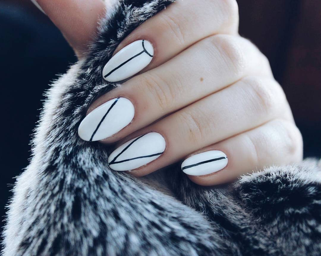 29+ Black And White Acrylic Nail Art Designs , Ideas | Design Trends