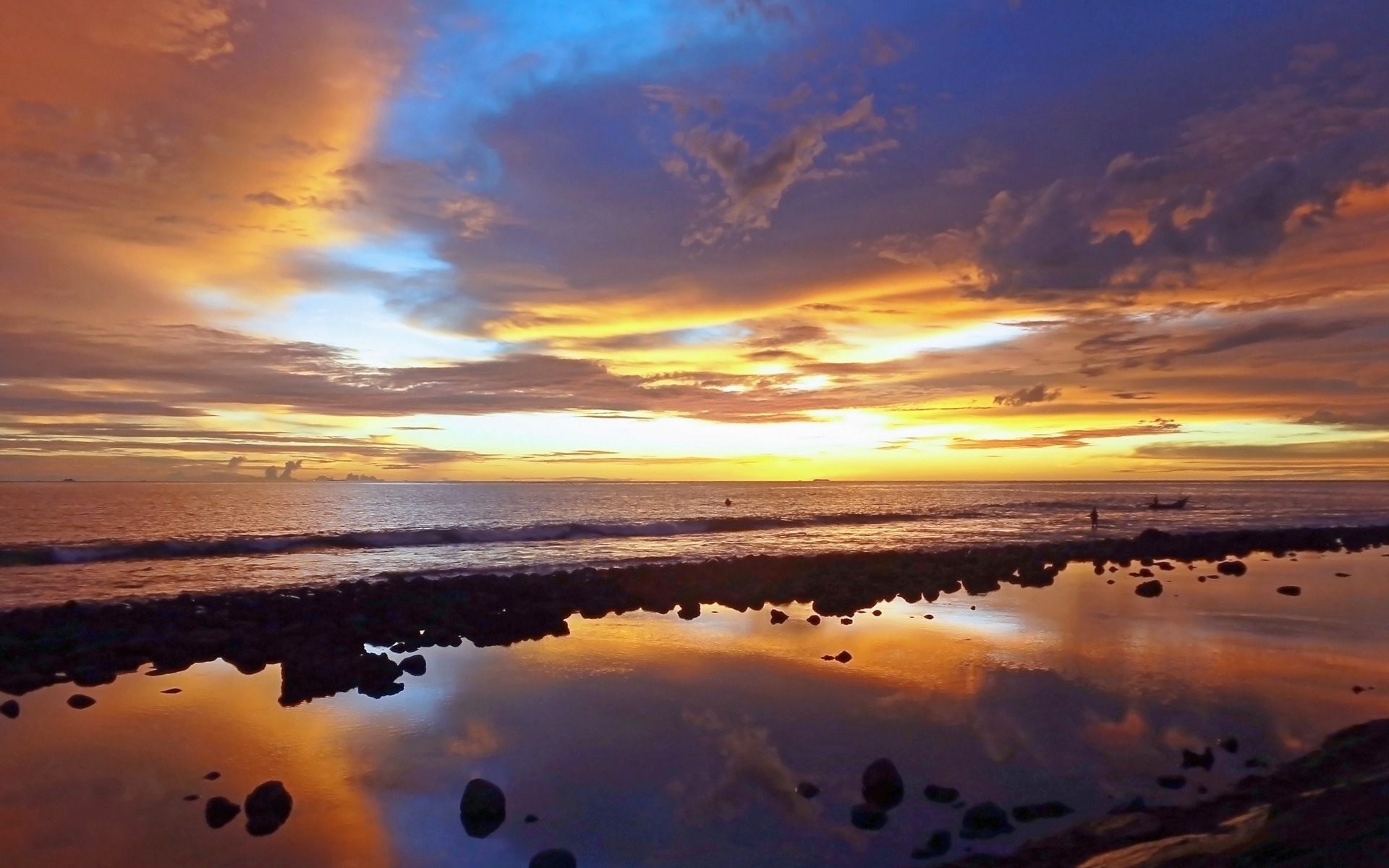 beach sunset reflection background