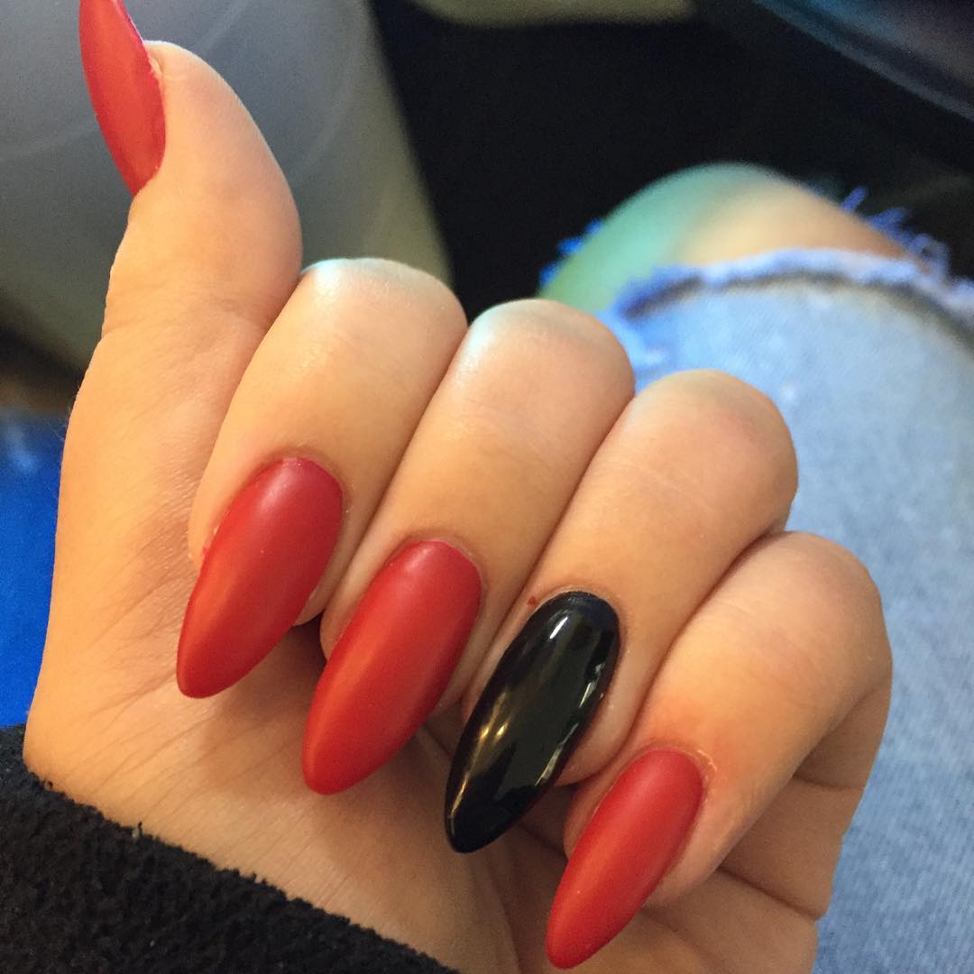 red and black nail art trend