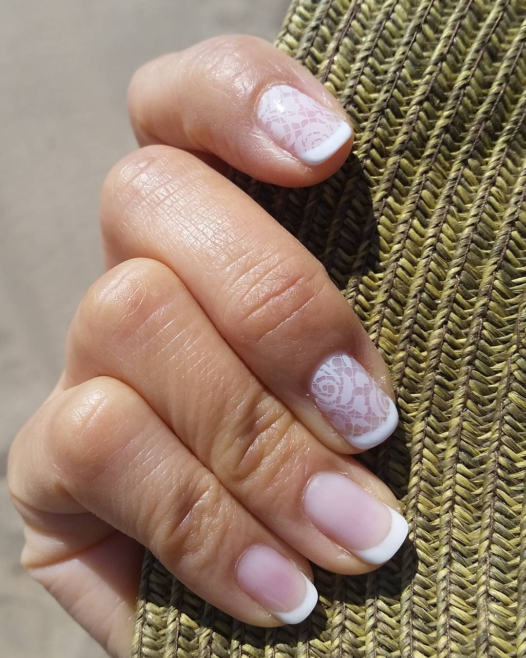 simple white nails for summer