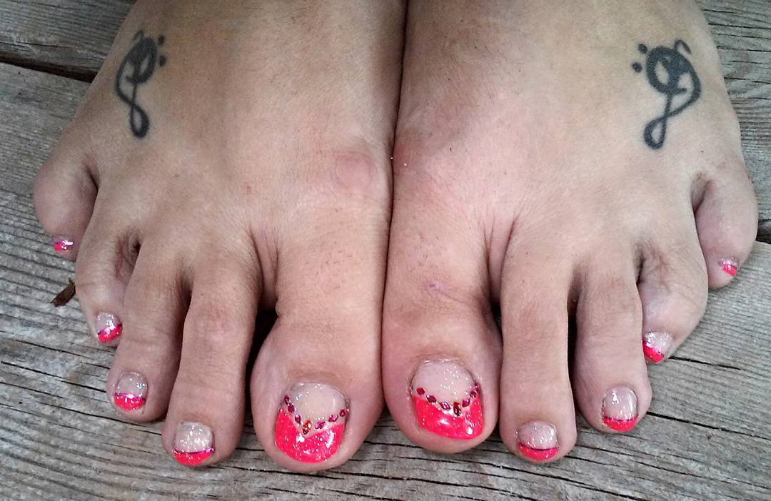 acrylic summer toe nail designs