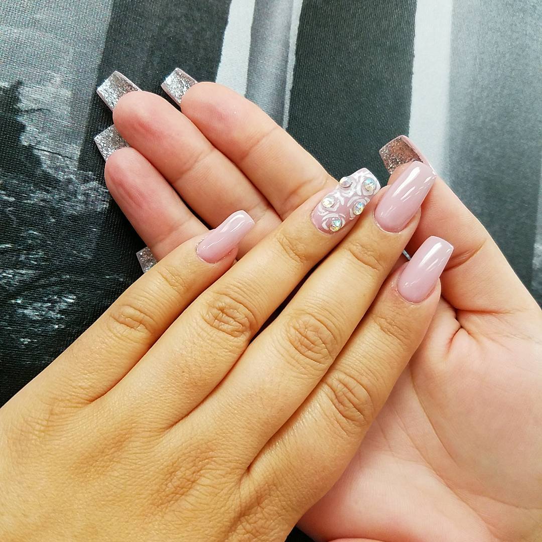 light pink acrylic nail design for long nails