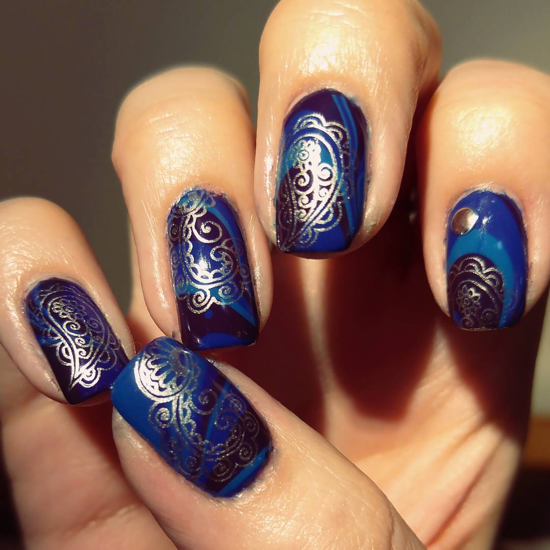 fancy blue nail art design