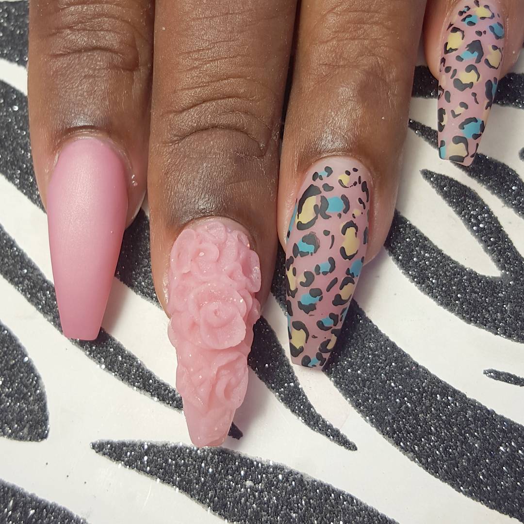 leopard print and flower pink nails art 