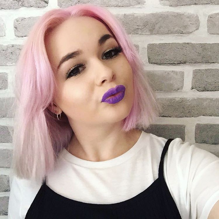 pastel pink middle parted haircut design