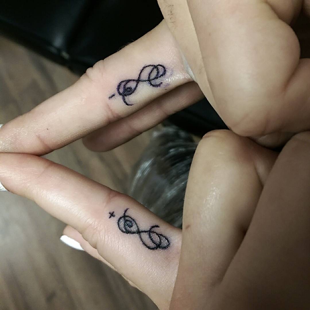 symbol infinity tattoo