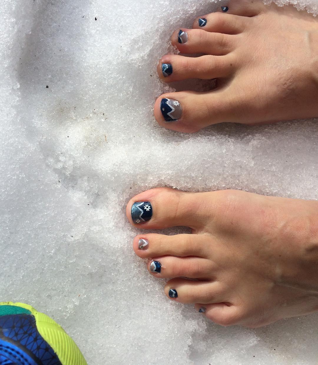 blue ice mountains art on toe nails