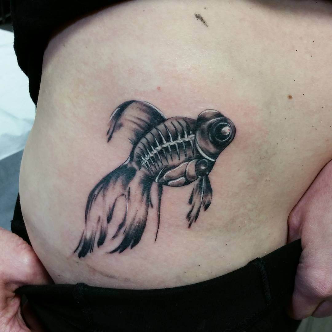 ink fish tattoo design for girls
