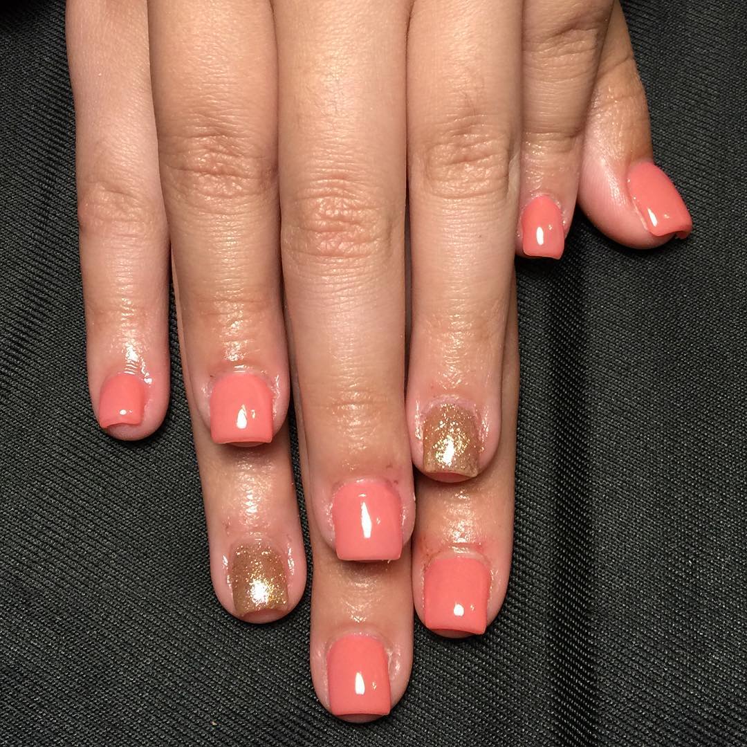 gold and peach nails