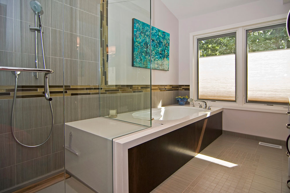 modern bathroom in st louis with an undermount tub
