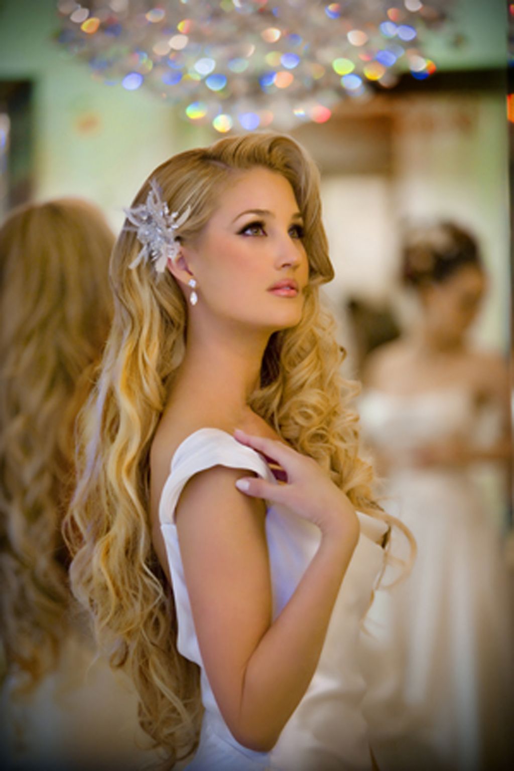 romantic prom hairstyles for long hair