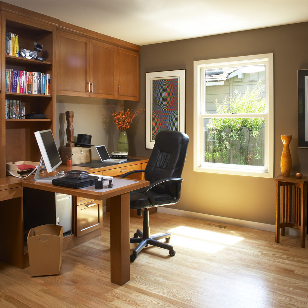 traditional home office