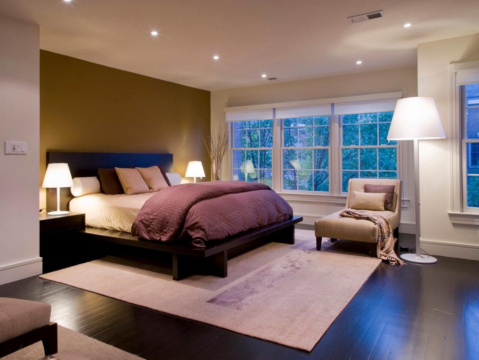 formal decor bedroom with platform bed