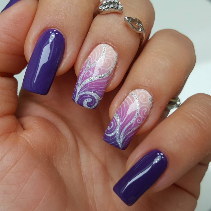 purple gradient nail design