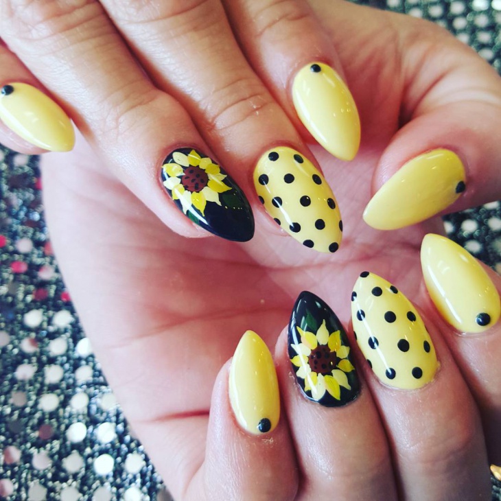 yellow color summer nail art