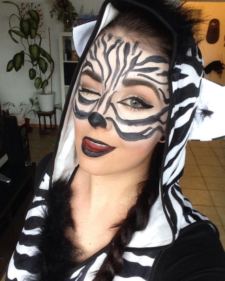 easy zebra makeup