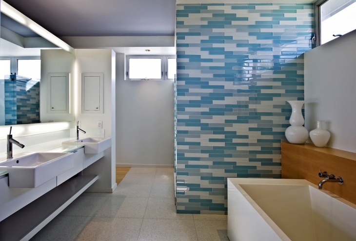 blue and white tiles bathroom
