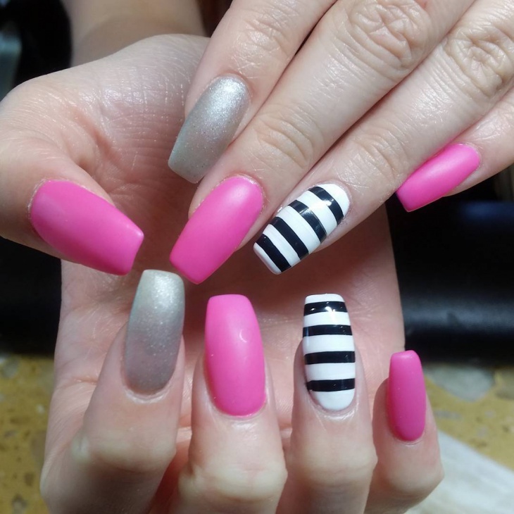 classy pink and gray nail design