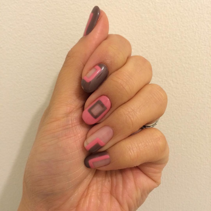 two colored retro nail design