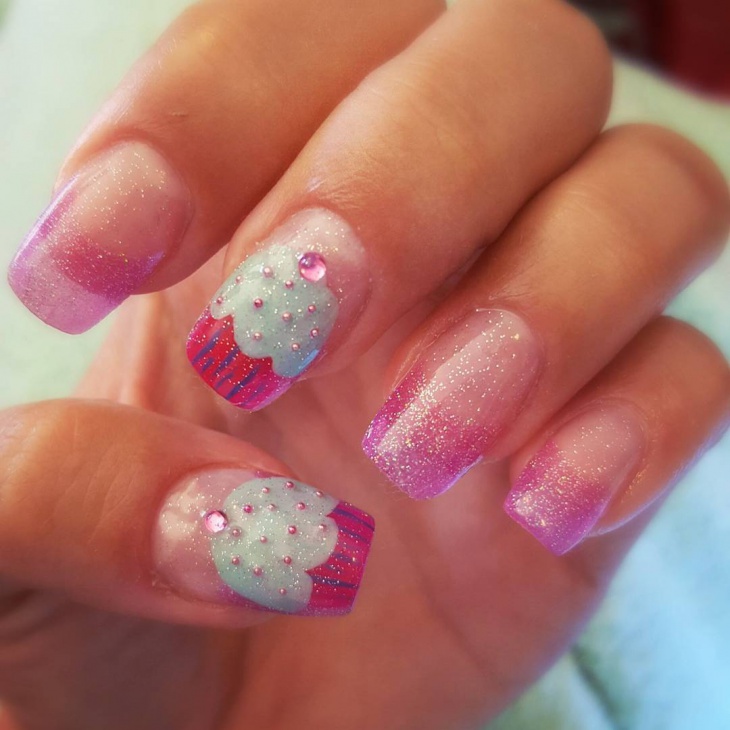 shimmery cupcake nail design