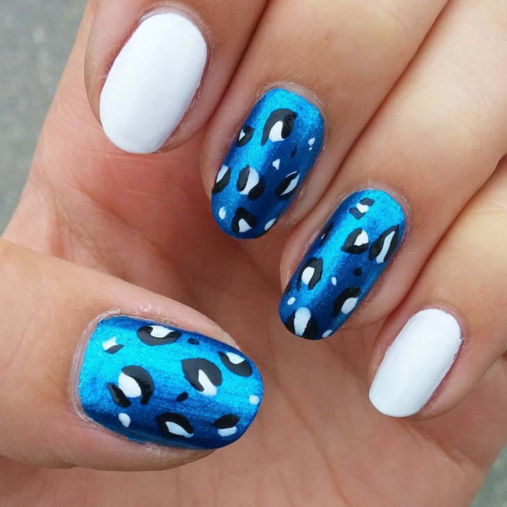 blue animal print nail design
