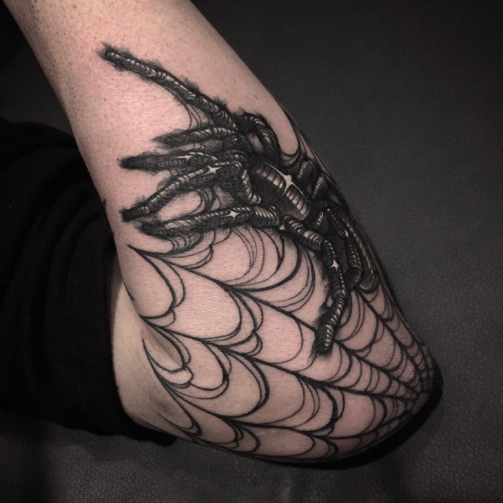 awesome spider tattoo on arm