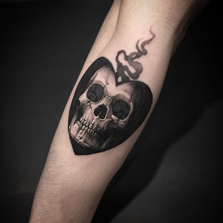 simple gothic tattoo design