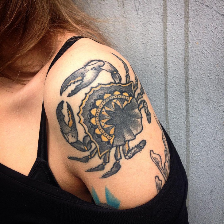 traditional crab shoulder tattoo design