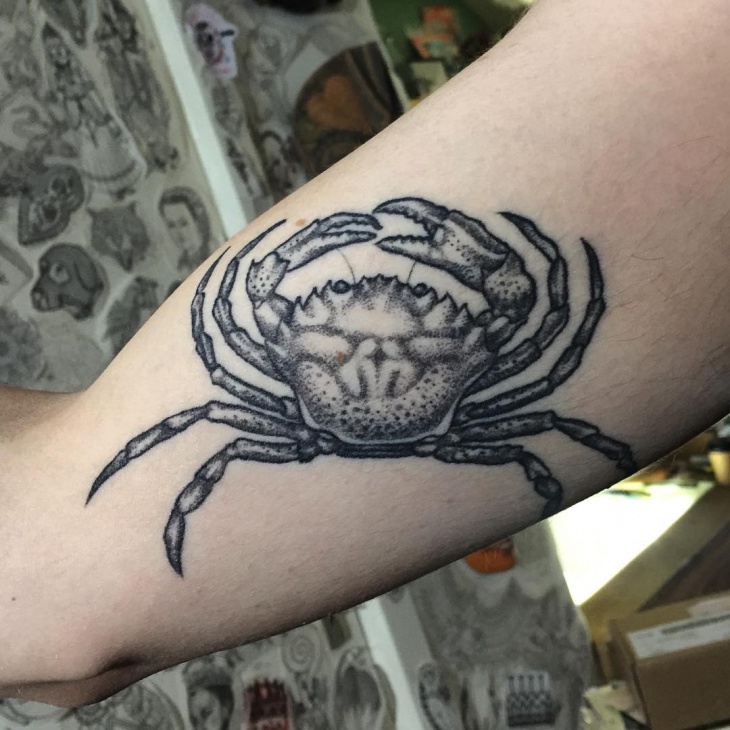 crab dot work leg tattoo