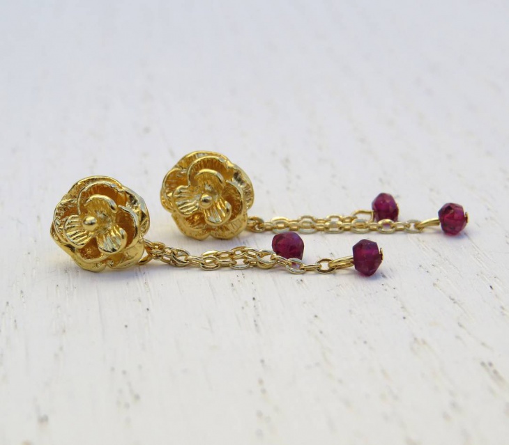 gold flower earrings design