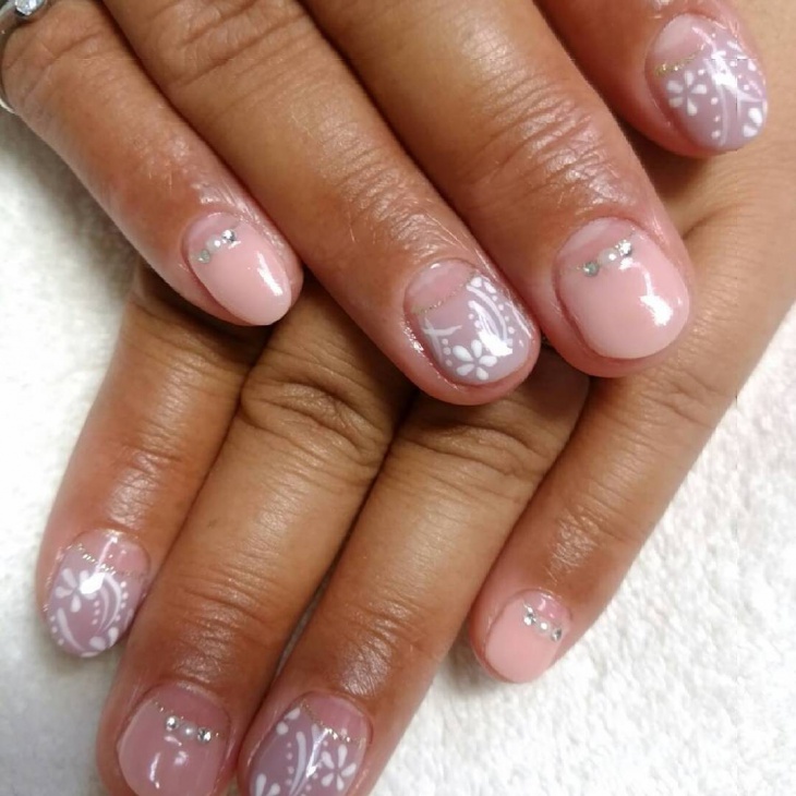 light colored short nails