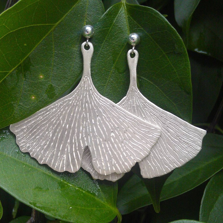 simple gingko leaf earrings