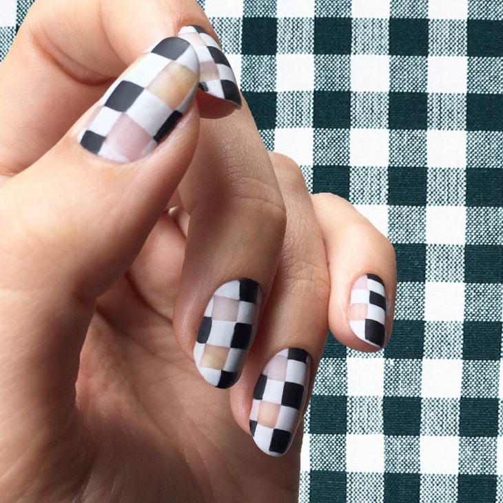 checkered nail art design