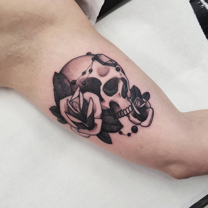 jewel skull tattoo idea