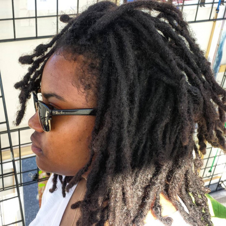 black women dreadlocks hairdo
