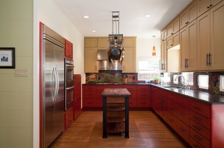 small red oak kitchen idea