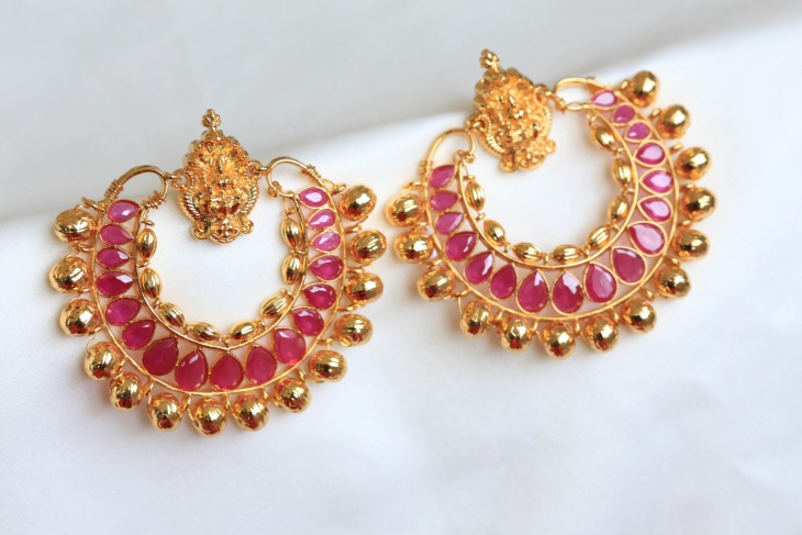 yellow gold ruby earrings 