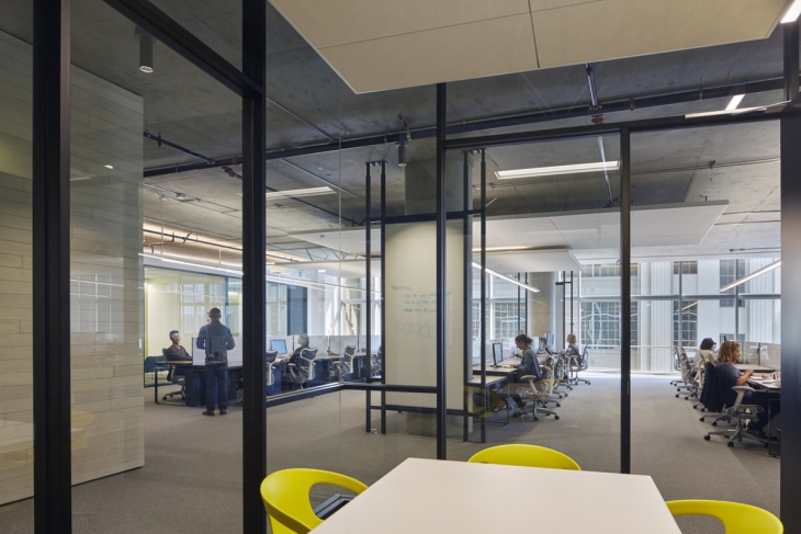 open glass office partition 
