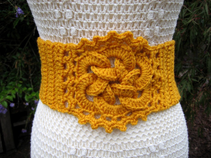 crochet celtic belt design