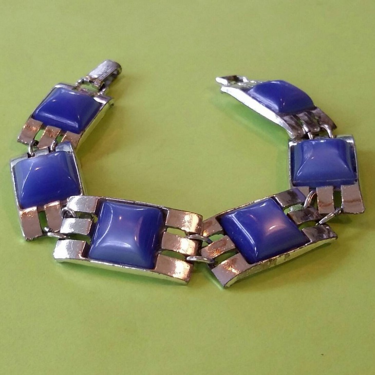 retro style enamel bracelet