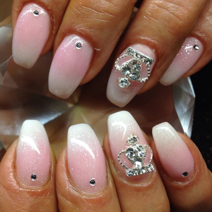 glitter crown nail design