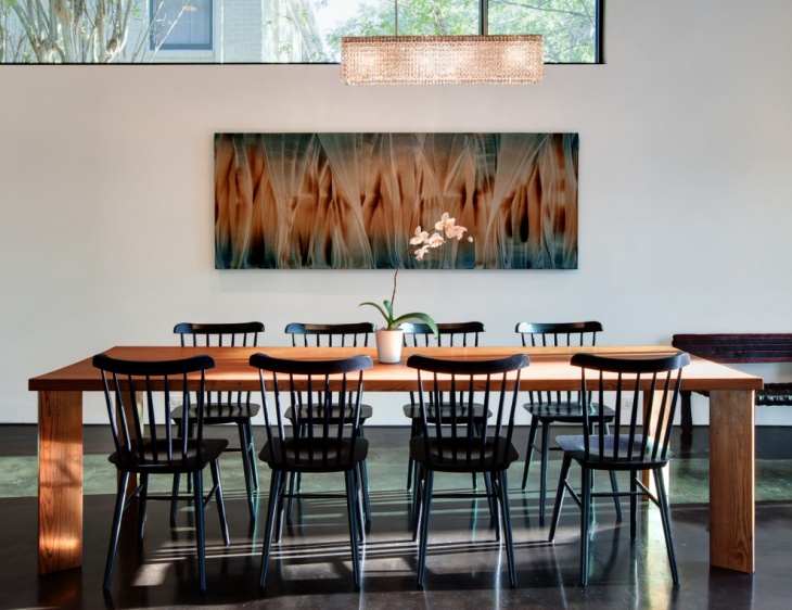 minimalist beach house dining room