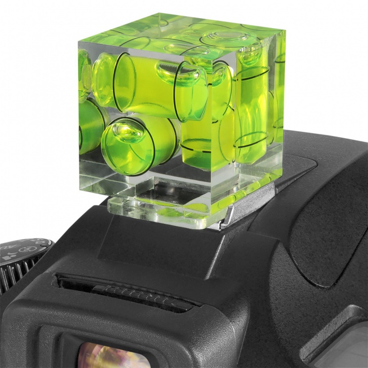 camera level cube